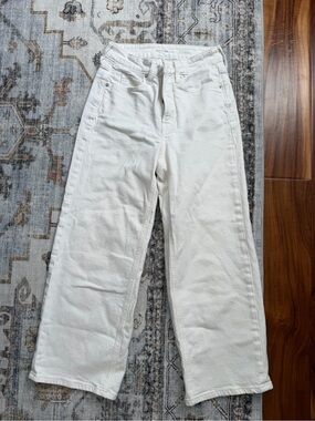 Old Navy White Cropped Straight-Leg Jeans